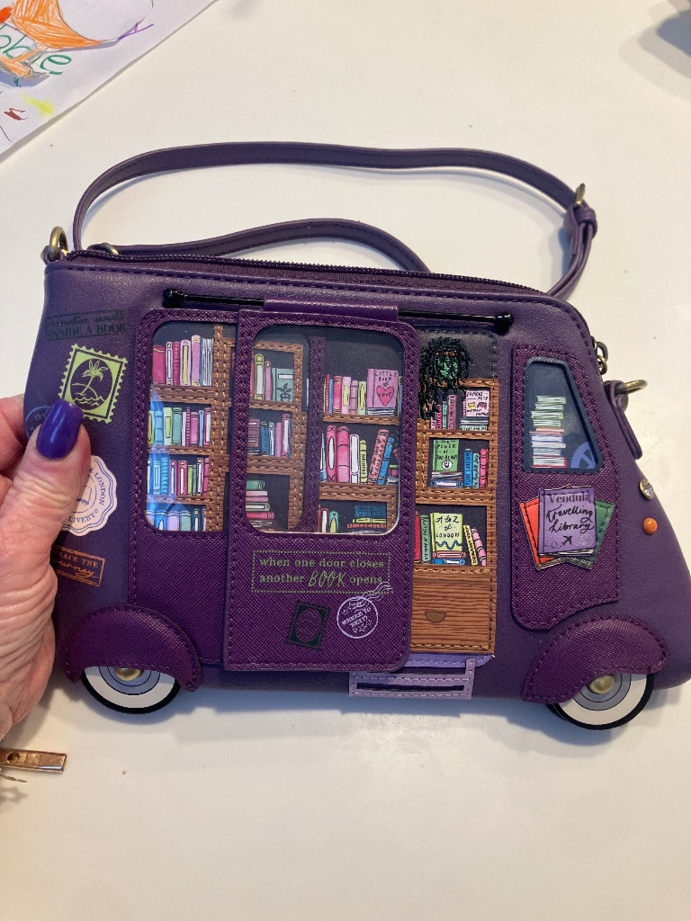 Vendula traveling library purse. Maybe worn once ??